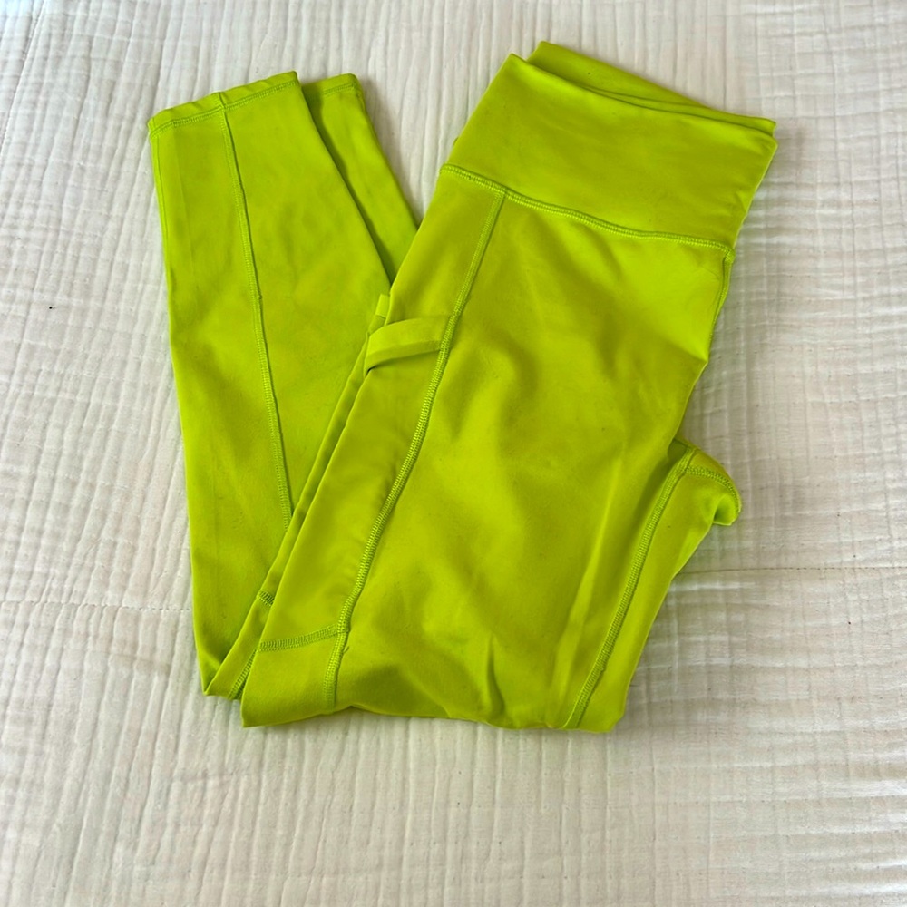 Fabletics On The Go Powerhold